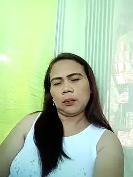 Snapshot of erma_joy chatting on 11/26/25, 05:30 erma joy online show from 11/26/25, 05:30