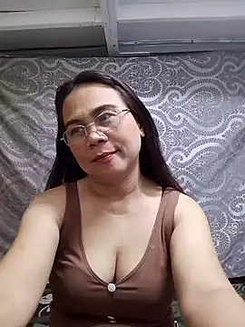 Snapshot of erma_joy chatting on 06/04/26, 05:13 erma joy online show from 06/04/26, 05:13