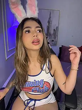 HoneyMollyX online show from 10/20/25, 01:00