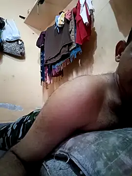 Snapshot of Hoty_couple_Sex chatting on 10/14/25, 04:13 Hoty couple Sex online show from 10/14/25, 04:13