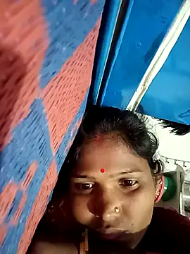 Hot hat online show from 10/15/25, 05:13