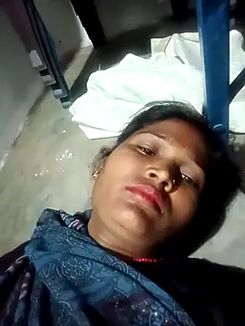 Hot hat online show from 10/17/25, 09:06