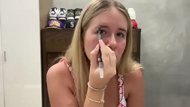 itssosierra online show from 11/26/25, 04:24