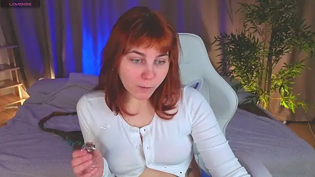 Rene Shine online show from 02/10/26, 04:22