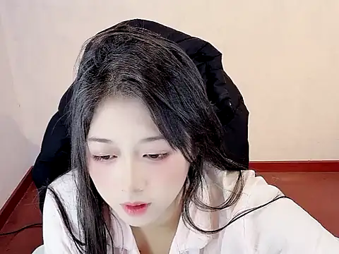 Snapshot of -chenchen chatting on 10/14/25, 02:51 -chenchen online show from 10/14/25, 02:51