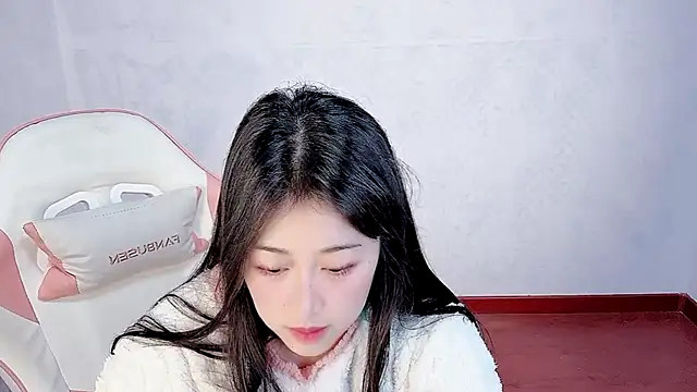 Snapshot of -chenchen chatting on 10/23/25, 01:10 -chenchen online show from 10/23/25, 01:10