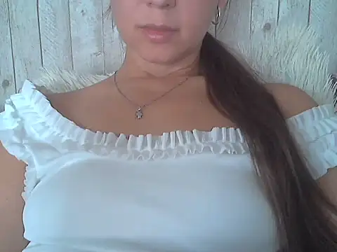 Light-Bluee online show from 10/13/25, 06:02