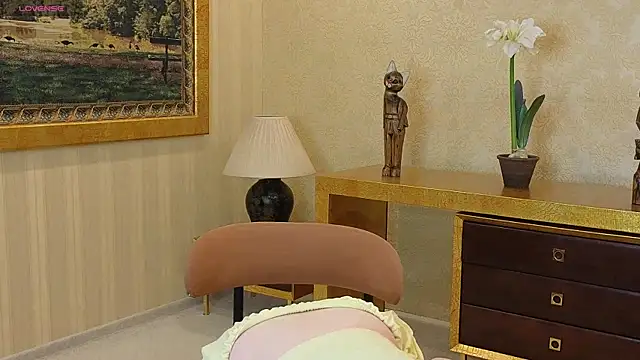 AlinaAldrete online show from 11/23/25, 06:13