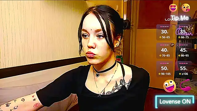 Snapshot of JennyRass chatting on 04/27/26, 03:43 JennyRass online show from 04/27/26, 03:43