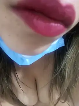 FATIFATIMOROC online show from 04/03/26, 10:41