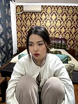 zhenzhen666 online show from 11/26/25, 01:56