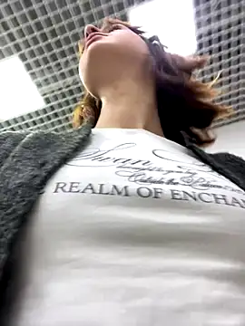 Snapshot of ManhattanAffair chatting on 11/05/25, 10:26 ManhattanAffair online show from 11/05/25, 10:26