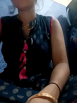 Snapshot of Lal_pari143 chatting on 10/30/25, 09:11 Lal pari143 online show from 10/30/25, 09:11