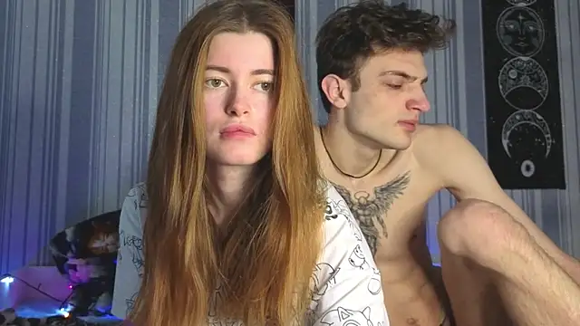 EmiliaCouple online show from 04/21/26, 12:22