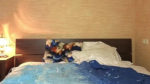 EmiliaCouple online show from 07/13/26, 12:19