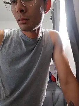 JonaTorres online show from 04/10/26, 02:11