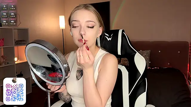 EvaPeace online show from 02/21/26, 08:21