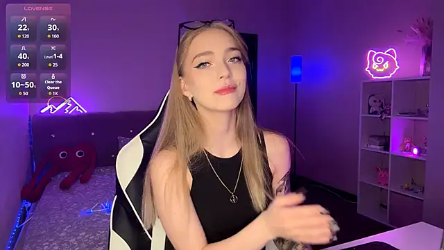 EvaPeace online show from 04/07/26, 01:44