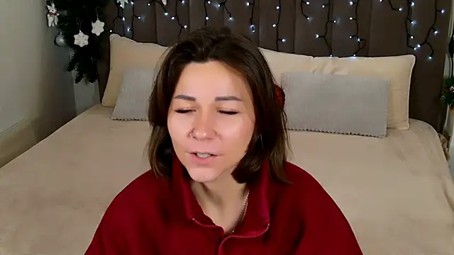 Snapshot of EdenSolis chatting on 12/19/25, 09:05 EdenSolis online show from 12/19/25, 09:05