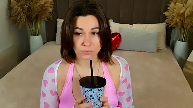 Snapshot of EdenSolis chatting on 01/09/26, 11:02 EdenSolis online show from 01/09/26, 11:02