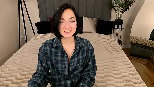 BaileeLynn online show from 12/05/25, 12:36