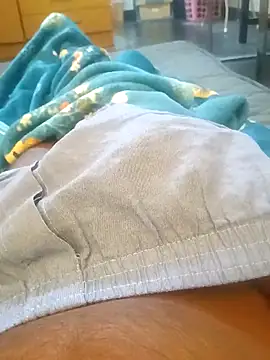 leeya14 online show from 11/30/25, 05:11