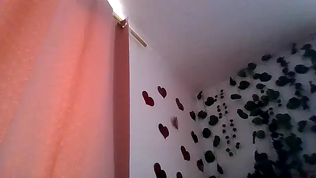 Snapshot of abby_moss_2 chatting on 05/16/26, 02:16 abby moss 2 online show from 05/16/26, 02:16