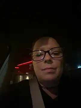 Snapshot of EdNEmSexyBlend chatting on 10/14/25, 02:23 EdNEmSexyBlend online show from 10/14/25, 02:23