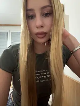 JudithCarly online show from 04/01/26, 09:34