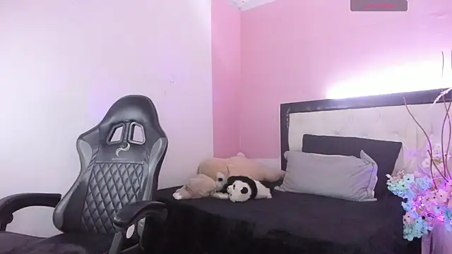 Barbieteeen online show from 04/16/26, 05:30