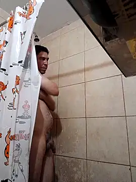 Ezeaxl online show from 12/03/25, 01:02