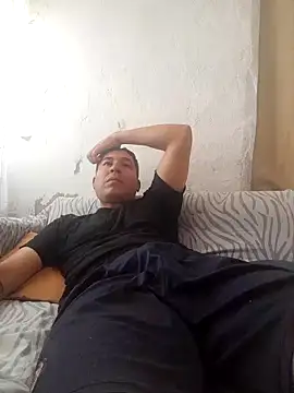 Ezeaxl online show from 04/12/26, 04:45