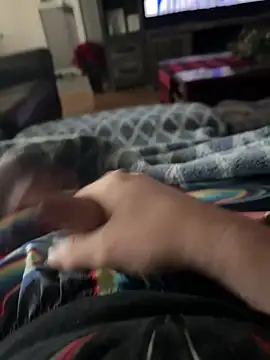 Snapshot of lighrik09 chatting on 11/05/25, 02:50 lighrik09 online show from 11/05/25, 02:50