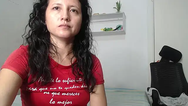 Renata Rivas online show from 04/01/26, 04:13