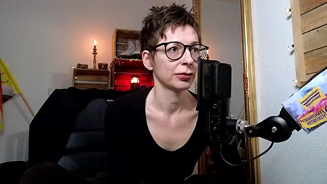 Antifistin online show from 10/18/25, 05:03