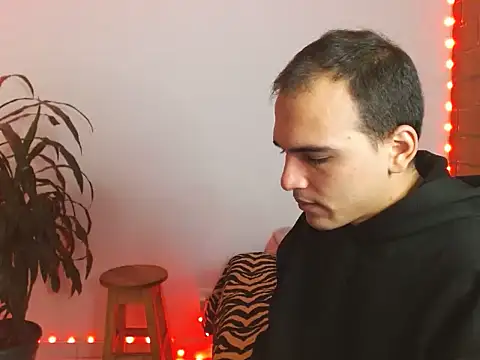 Maax3023 online show from 10/14/25, 01:01