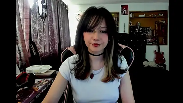 Maki Zein  online show from 02/04/26, 08:03