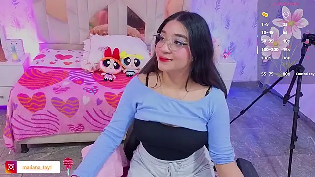 Snapshot of MARIANA_TAY1 chatting on 06/04/26, 03:01 MARIANA TAY1 online show from 06/04/26, 03:01