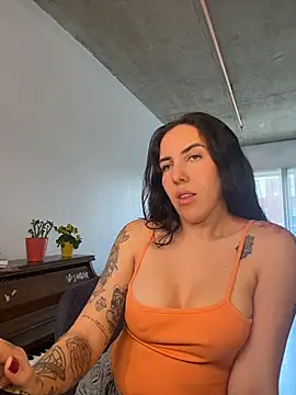 Lolathebaddie online show from 02/24/26, 05:11