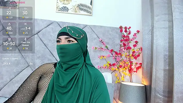  naylaa  online show from 04/21/26, 03:02