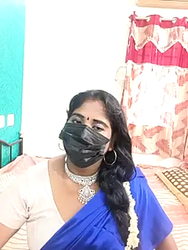 tamil-aunt online show from 10/14/25, 04:35