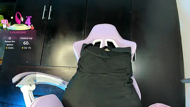 latin kay1 online show from 10/13/25, 01:38