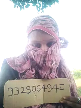 Snapshot of rasmi_powar chatting on 10/13/25, 08:47 rasmi powar online show from 10/13/25, 08:47