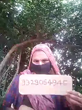 Snapshot of rasmi_powar chatting on 10/15/25, 08:58 rasmi powar online show from 10/15/25, 08:58