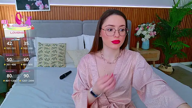 JulliRoss online show from 05/18/26, 05:02