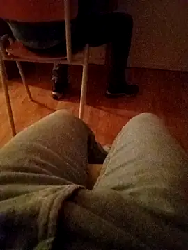 aripuppi95 online show from 10/10/25, 11:48