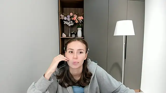 MonetLeitman online show from 10/12/25, 02:10