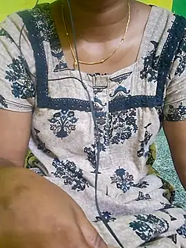Snapshot of tamil_kanaka chatting on 05/08/26, 05:13 tamil kanaka online show from 05/08/26, 05:13