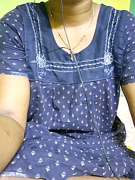 Snapshot of tamil_kanaka chatting on 05/17/26, 03:04 tamil kanaka online show from 05/17/26, 03:04