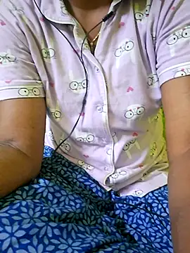 Snapshot of tamil_kanaka chatting on 06/06/26, 01:32 tamil kanaka online show from 06/06/26, 01:32